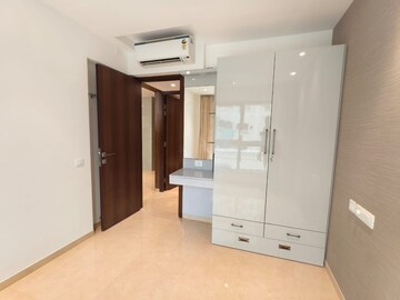 Bathroom in 3 BHK Apartment at Hiranandani Highland, Powai – for Rent