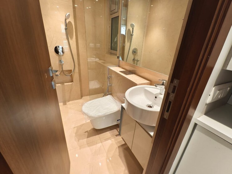 Bathroom, hiranandani-highland 3 Bedroom 751 Sq.Ft. Apartment In Powai Mumbai 8918908