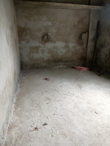 Room in 4 BHK Independent House at Isnapur – for Sale