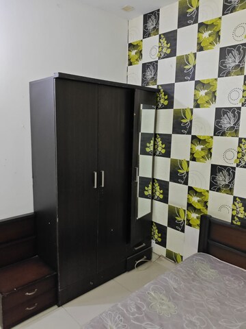 Room in 2 BHK Apartment at Gaur Yamuna City Galleria, Gaur Yamuna City – for Sale