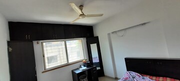 Furnished Amenities in 2 BHK Apartment at Raviraj Yellow Blossoms, Ghorpadi – for Rent