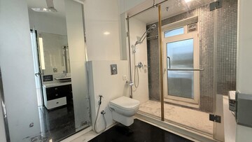 Bathroom in 4 BHK Apartment at Pinnacle Dreams, Juhu – for Rent