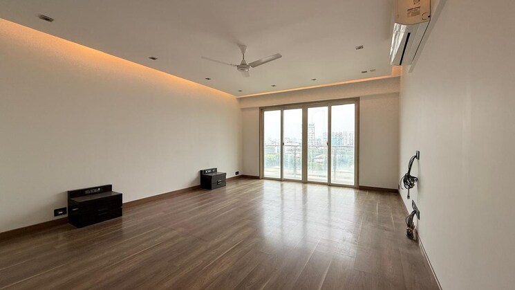 Room, pinnacle-dreams 4 Bedroom 2000 Sq.Ft. Apartment In Juhu Mumbai 8918930