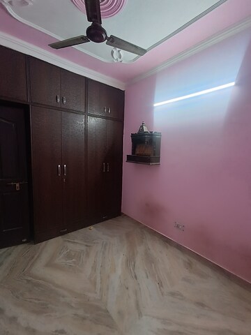 Bedroom in 2 BHK Builder Floor at Govindpuri – for Rent