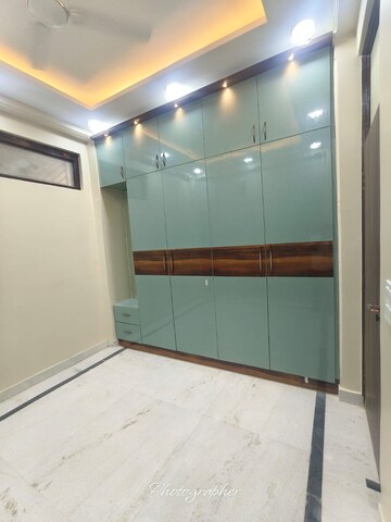Room in 3 BHK Apartment at Exotica Elegance, Vaibhav Khand – for Sale