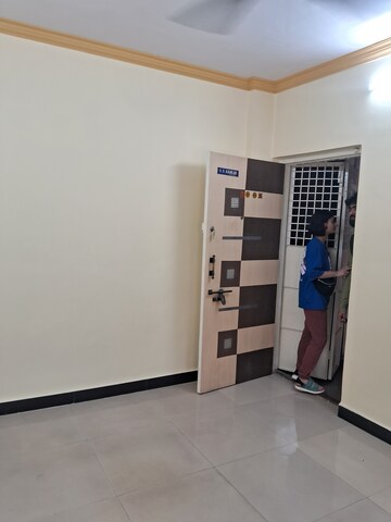 Furnished Amenities in 2 BHK Apartment at Tanvar Villa CHS, Kopar Khairane – for Rent