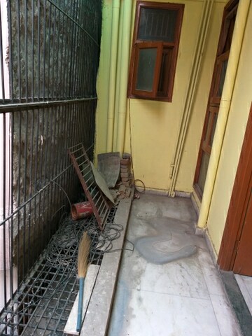 Room in  Pg at Gyan Khand ii – for Rent