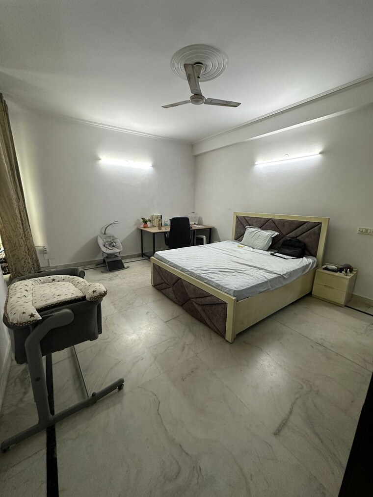 Master Bedroom, sector 12 4 Bedroom 171 Sq.Yd. Independent House In Sector 12 Noida 8919064