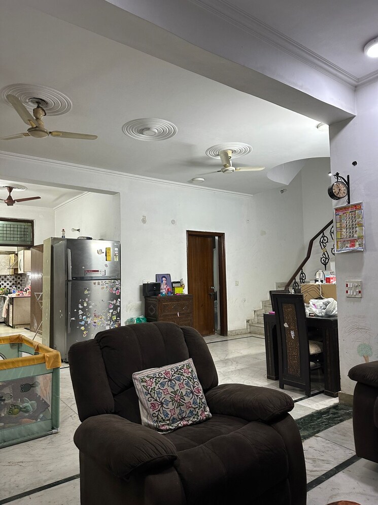 Living Room, sector 22 6 Bedroom 176 Sq.Mt. Independent House In Sector 22 Noida 8919075