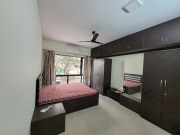 Bedroom in 2 BHK Apartment at Shanti Kamal Chinchpokli, Chinchpokli – for Rent