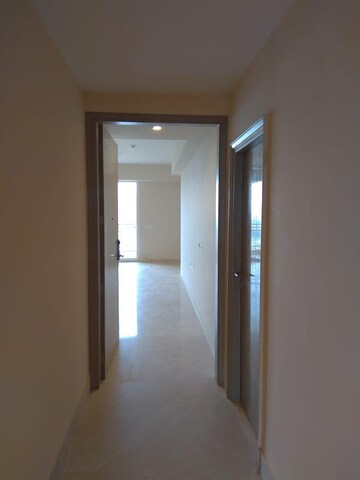 Room in 3.5 BHK Apartment at DLF The Ultima, Sector 81 – for Rent