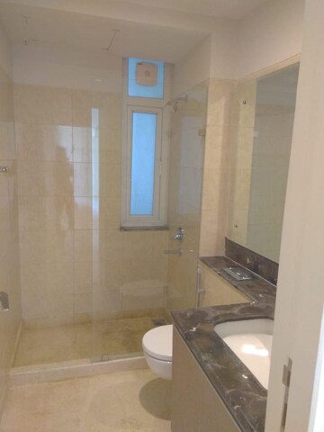 Bathroom in 3.5 BHK Apartment at DLF The Ultima, Sector 81 – for Rent