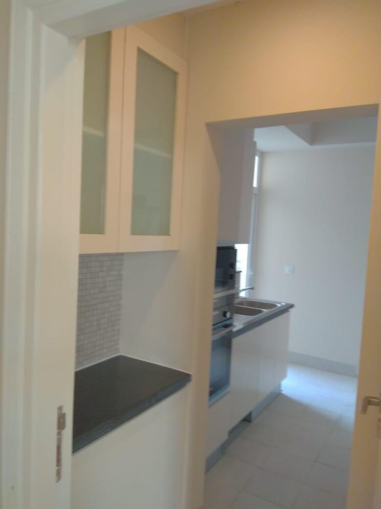 Kitchen, dlf-the-ultima 3.5 Bedroom 2100 Sq.Ft. Apartment In Sector 81 Gurgaon 8919185