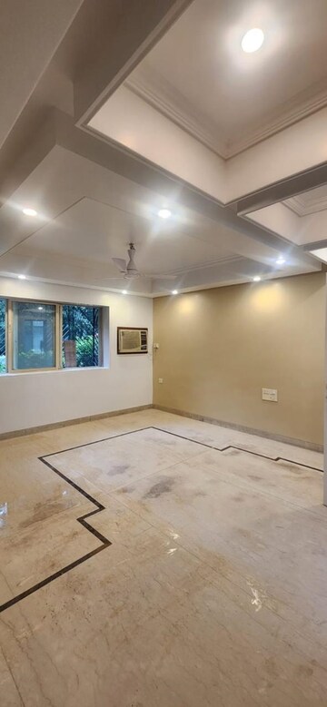 Room in 4 BHK Villa at Deonar – for Rent