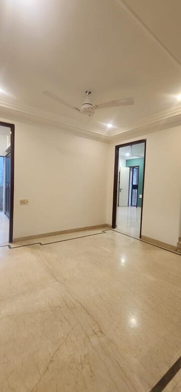 Bedroom in 4 BHK Villa at Deonar – for Rent