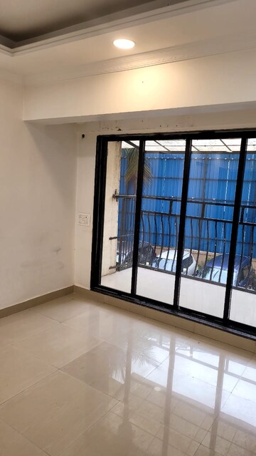 Room in 3 BHK Apartment at New Sumangal CHS, Chunabhatti – for Rent