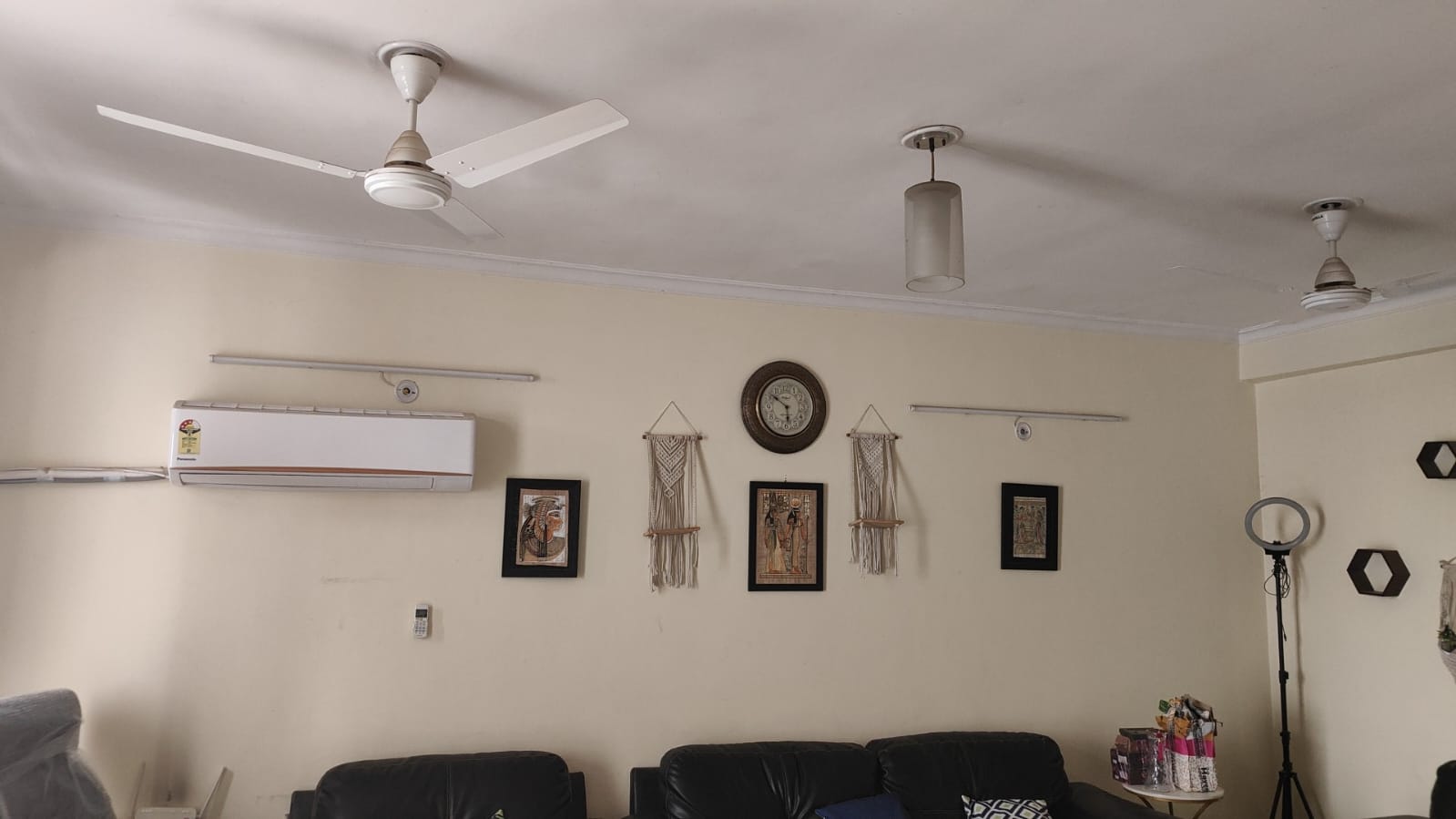3 BHK + Servant Room 1500 Sq.Ft. Apartment in Omaxe R2