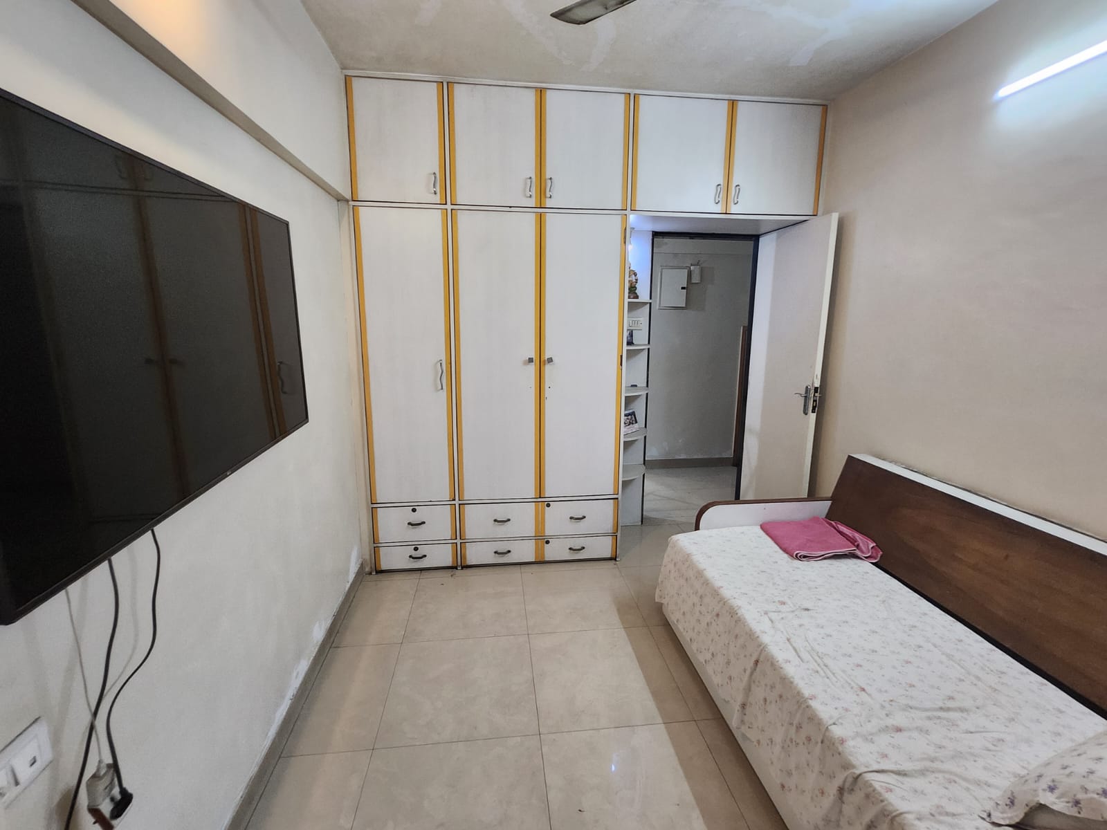 1 BHK Apartment For Sale in Park View