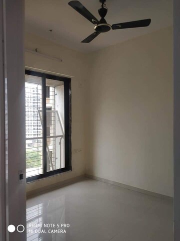 Room in 2 BHK Apartment at Satguru Solitaire, Kasarvadavali – for Rent