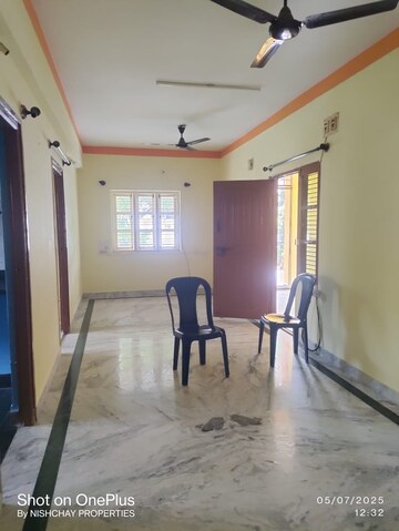 Room in 2 BHK Independent House at Hennur – for Rent