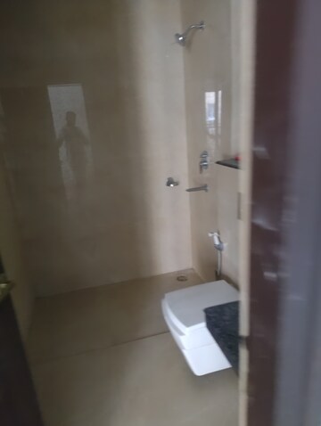 Furnished Amenities in 3 BHK Apartment at Omaxe Residency, Gomti Nagar – for Rent