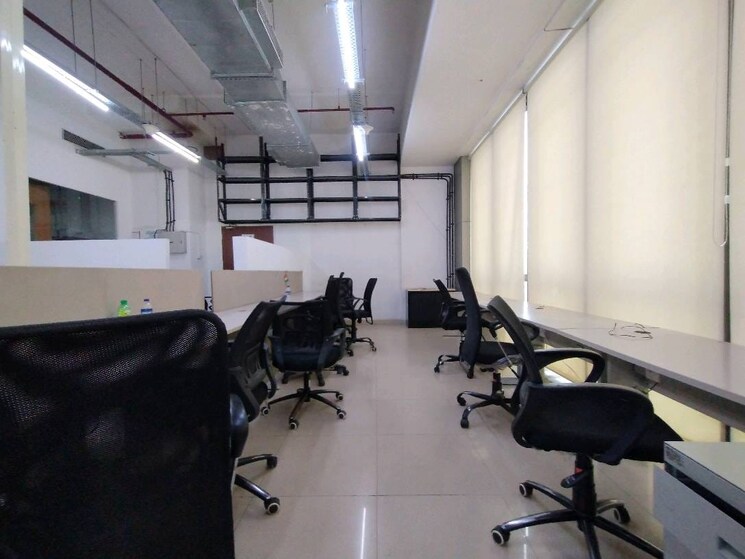 Team Area, platinum-techno-park Commercial Office Space 4500 Sq.Ft. In Vashi Sector 30 Navi Mumbai 8919288