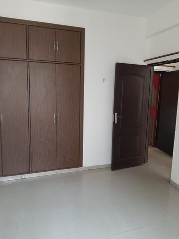 3 BHK Apartment For Rent in Wave Amore, Sector 32