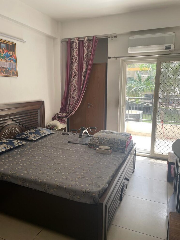 Bedroom, wave-amore 3 Bedroom 2200 Sq.Ft. Apartment In Sector 32 Noida 8919306