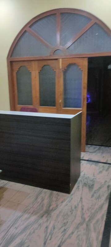 Room in 2 BHK Villa at Gomti Nagar – for Rent