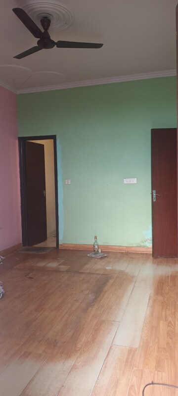 Bedroom in 3 BHK Apartment at Niho Hi Bird Scottish Garden, Ahinsa Khand 2 – for Sale