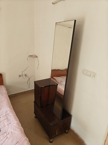 Furnished Amenities in 2 BHK Apartment at Supertech Cape Town, Sector 74 – for Rent