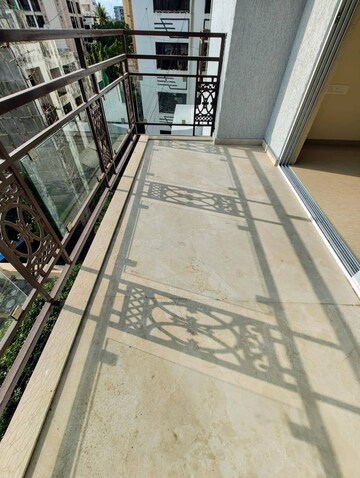 Balcony in 4 BHK Apartment at Diamond Garden, Chembur – for Sale