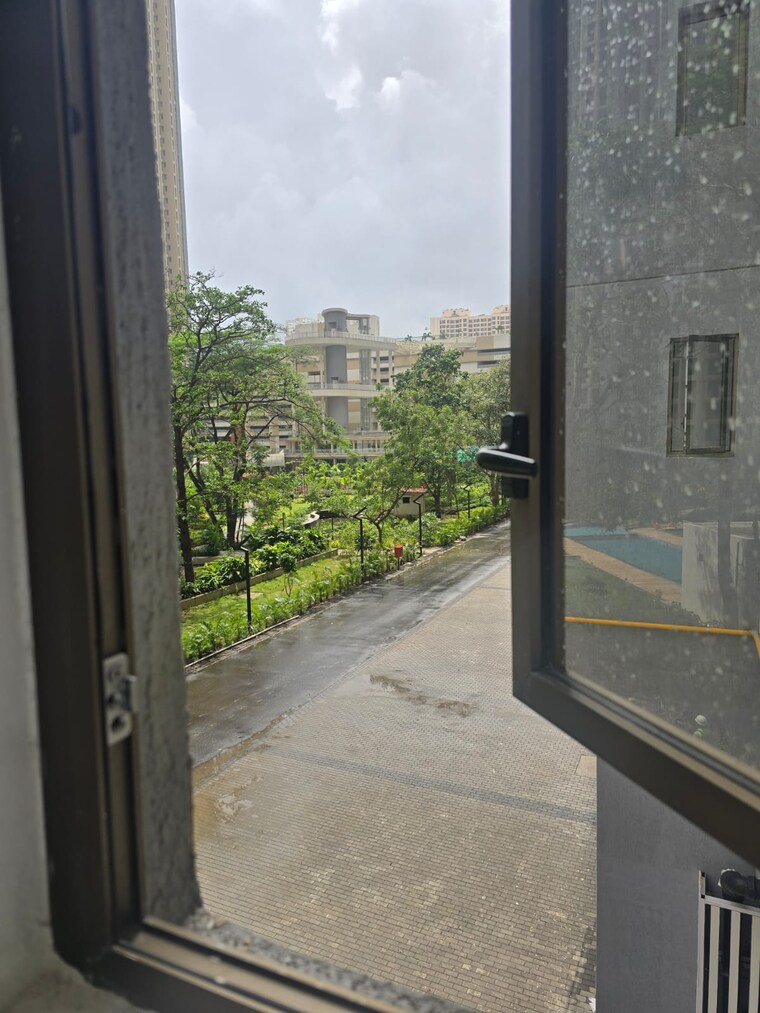 Balcony, raymond-ten-x-era 1 Bedroom 412 Sq.Ft. Apartment In Pokhran Road No One Thane 8919381