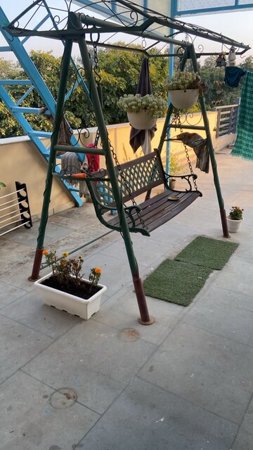 Gym in 2 BHK Builder Floor at Sector 23 – for Rent