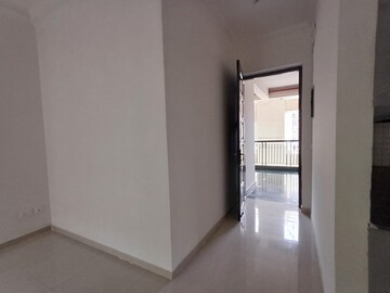 Room in 3 BHK Apartment at Aims Golf Avenue I, Sector 75 – for Rent