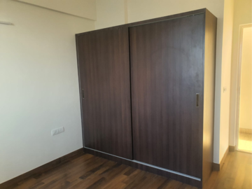 Room in 3.5 BHK Apartment at Conscient Heritage Max, Sector 102 – for Sale