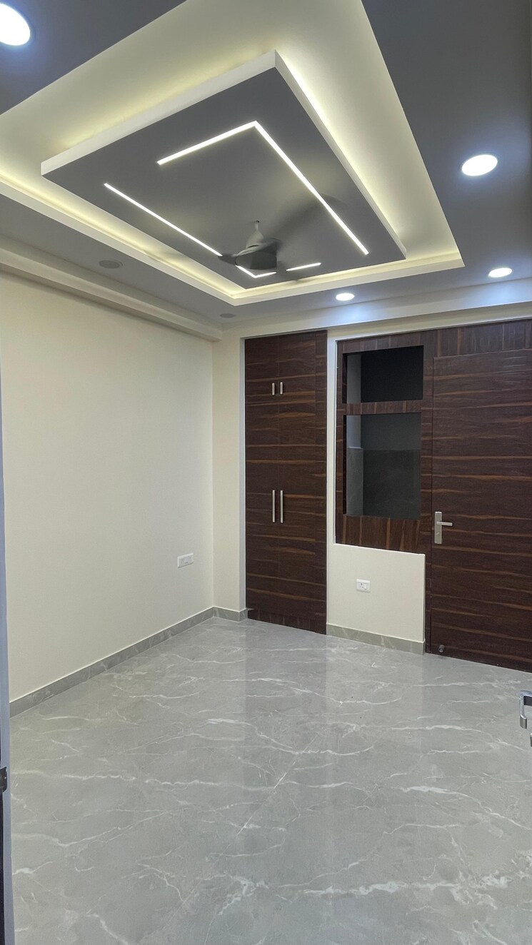 Room, gyan khand ii 3 Bedroom 1175 Sq.Ft. Builder Floor In Gyan Khand ii Ghaziabad 8919406