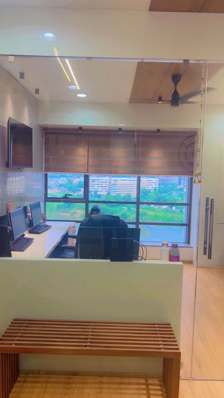 Team Area, goyal-titanium-business-park Commercial Office Space 565 Sq.Ft. In Makarba Ahmedabad 8919408