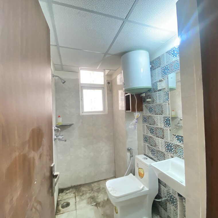 Bathroom, signature-orchard-avenue-2 2 Bedroom 680 Sq.Ft. Apartment In Hayatpur Gurgaon 8919417
