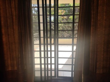 Room in 3 BHK Apartment at Roshma Riviera, Viman Nagar – for Rent