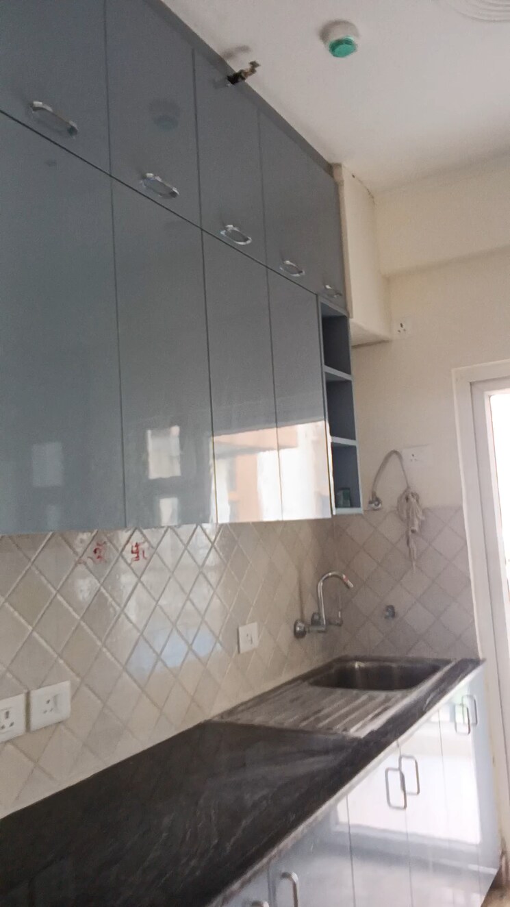 Bathroom, amrapali-terrace-homes 3 Bedroom 1400 Sq.Ft. Apartment In Tech Zone 4 Greater Noida Greater Noida 8919509