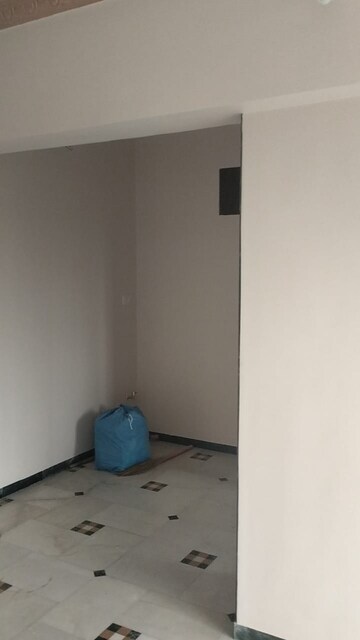 Room in 1 BHK Apartment at Vrindavan Garden Co Hs Society, Kalyan West – for Rent