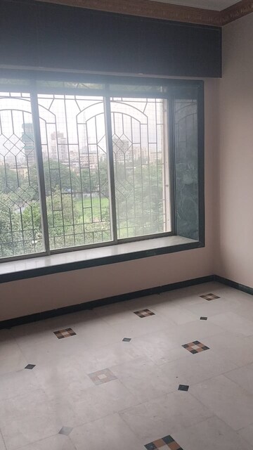 Room in 1 BHK Apartment at Vrindavan Garden Co Hs Society, Kalyan West – for Rent