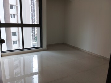 Room in 2 BHK Apartment at Runwal Eirene, Balkum Pada – for Sale