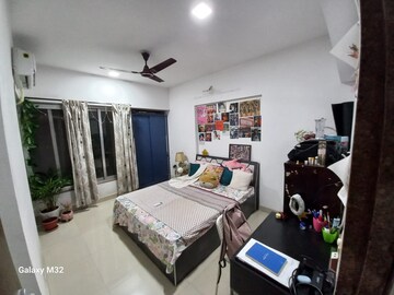 Master Bedroom in 2 BHK Apartment at Cosmos Lounge, Manpada – for Rent