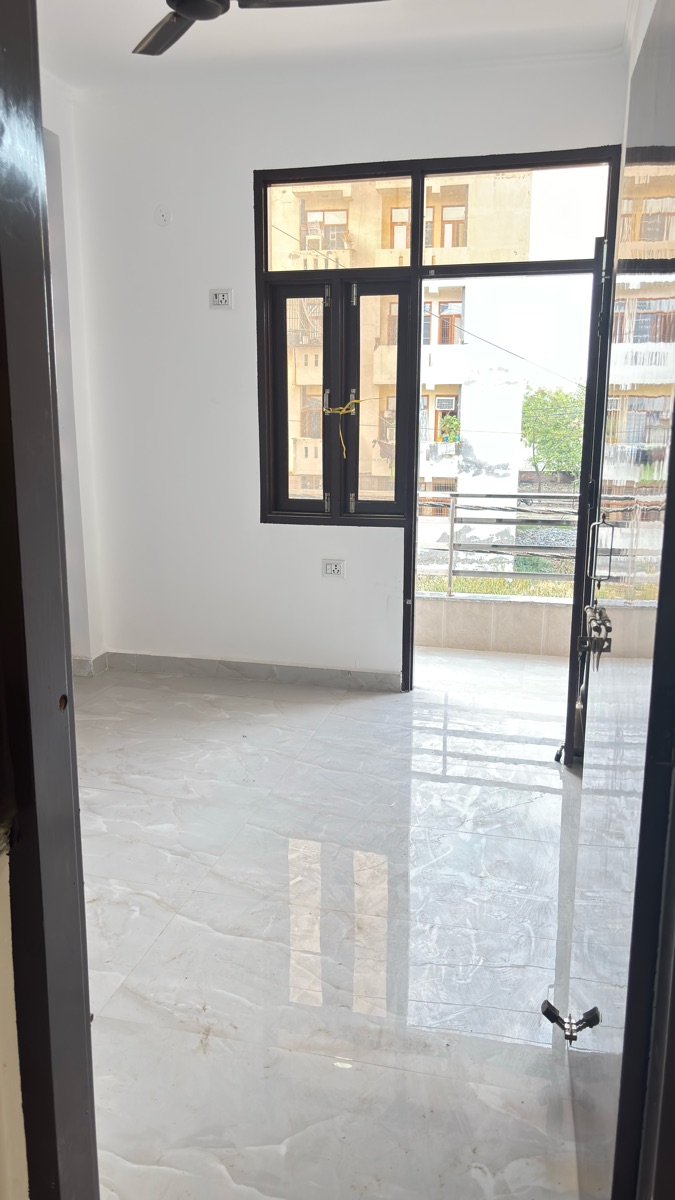 3 BHK + Servant Room Builder Floor For Sale in Builder Floor Revive Deve