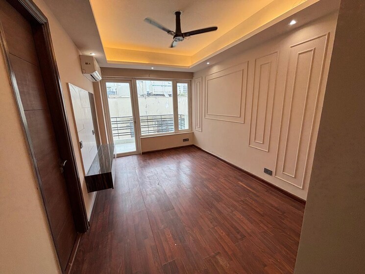 Room, dlf phase i 3 Bedroom 300 Sq.Yd. Builder Floor In Dlf Phase I Gurgaon 8918961