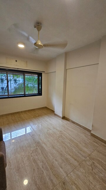 Room in 2 BHK Apartment at Vijaynagar Society, Marol – for Rent