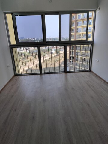  1 BHK Apartment at Amanora Adreno Towers, Hadapsar – for Rent