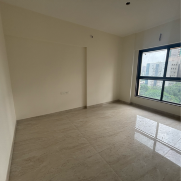 Room in 3 BHK Apartment at Kandivali East – for Sale